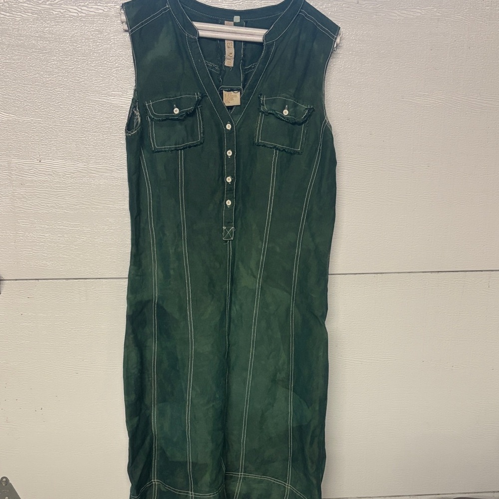 Ashley By 26 International Dark Marbled Green Sleeveless Midi Dress